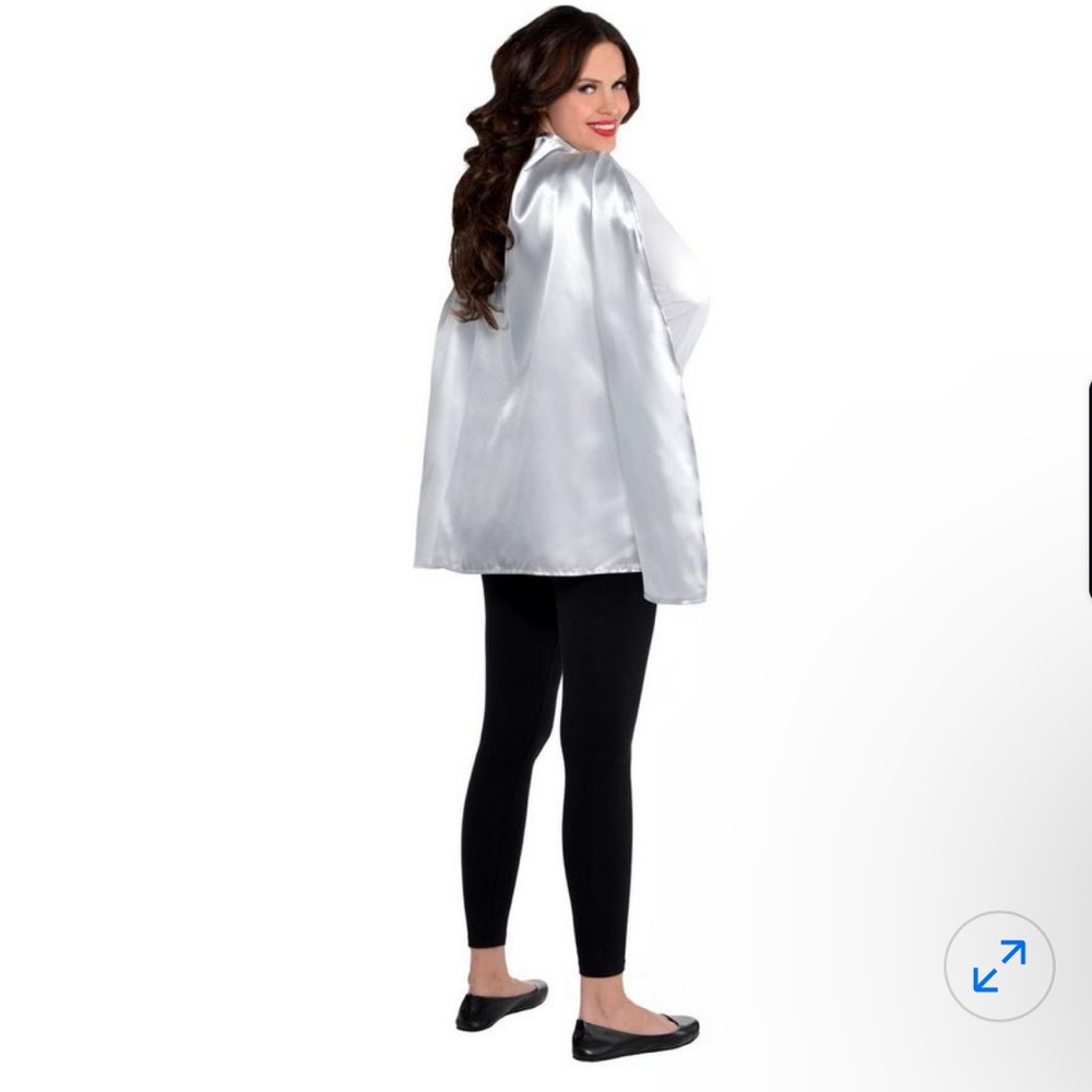 Party City Silver Cape, NWT.